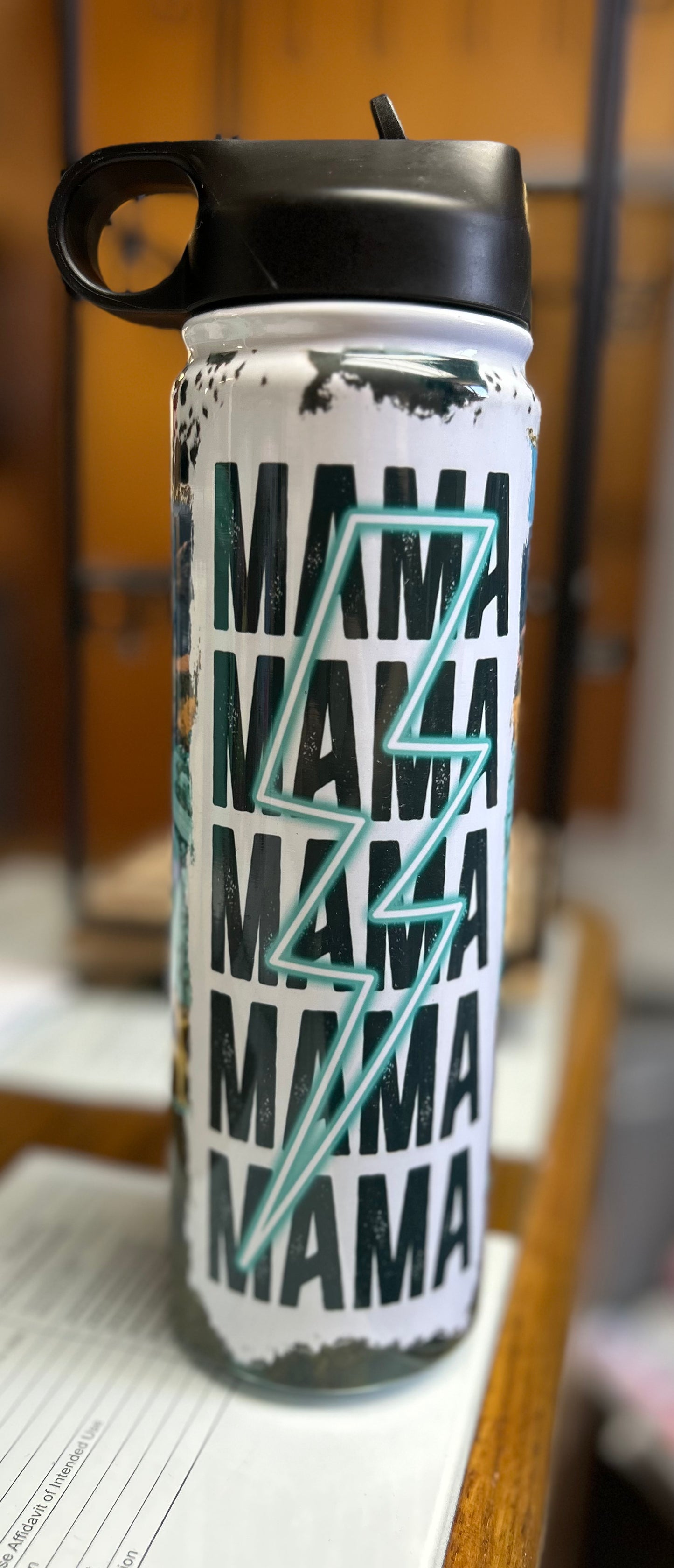 Lightening bolt mama