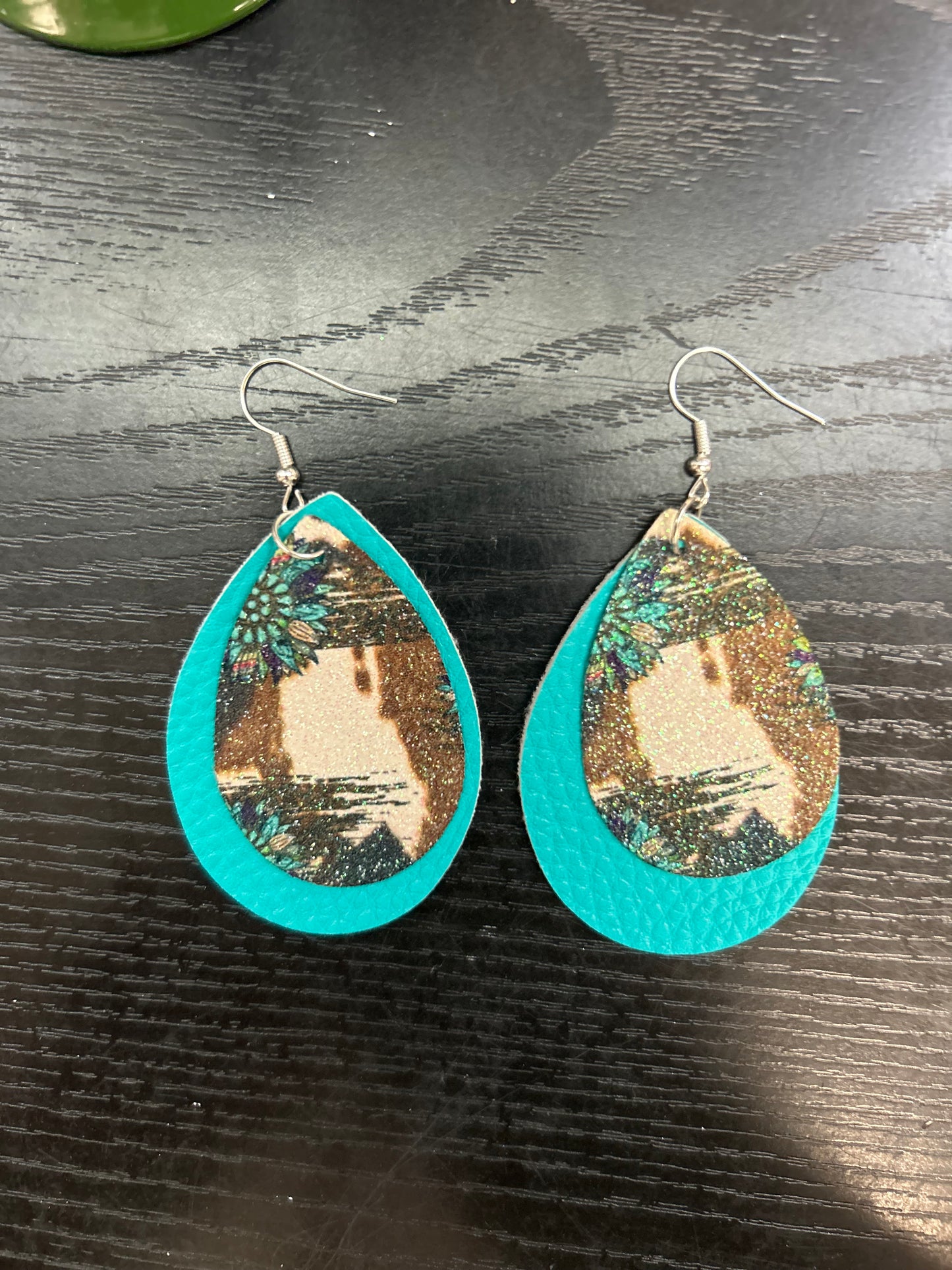 Western turquoise on teal