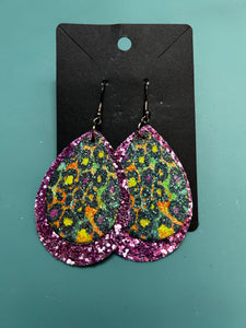 Rainbow cheetah/pink glitter