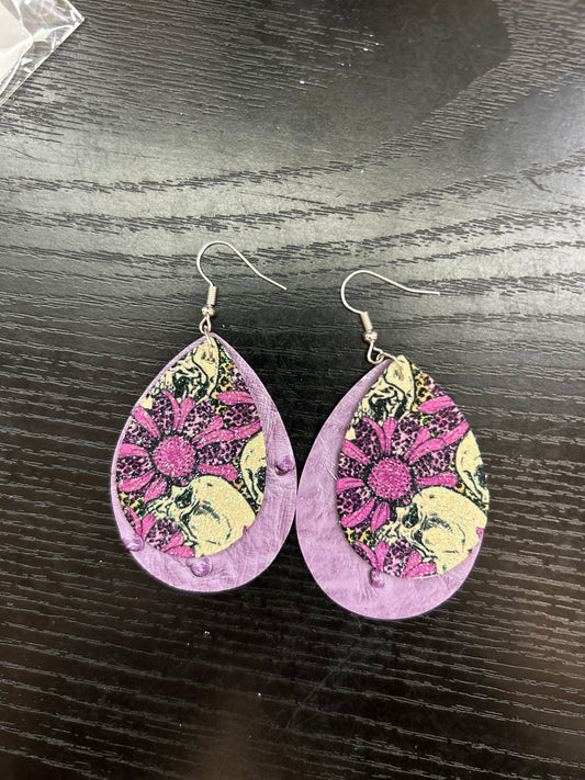Purple skulls on purple