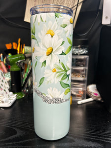 Turquoise and daisies